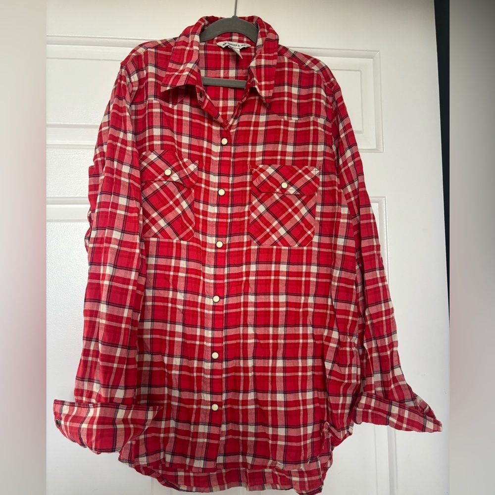 Patterned red and white shirt